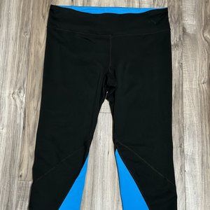 Under Armour Women's All Season Gear Capri Leggings 21" Black W Blue Sz M